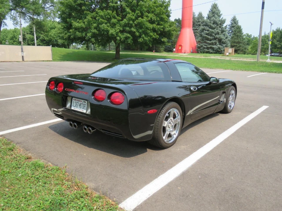 1997 Chevrolet Corvette C5 - Image 5 of 24