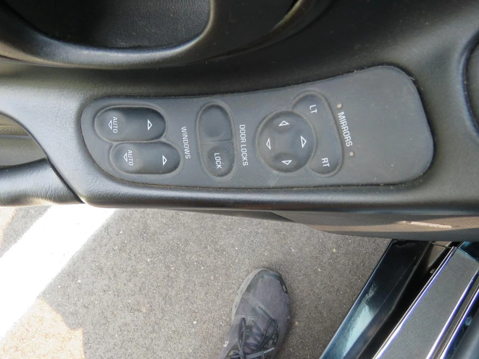 1997 Chevrolet Corvette C5 - Image 16 of 24