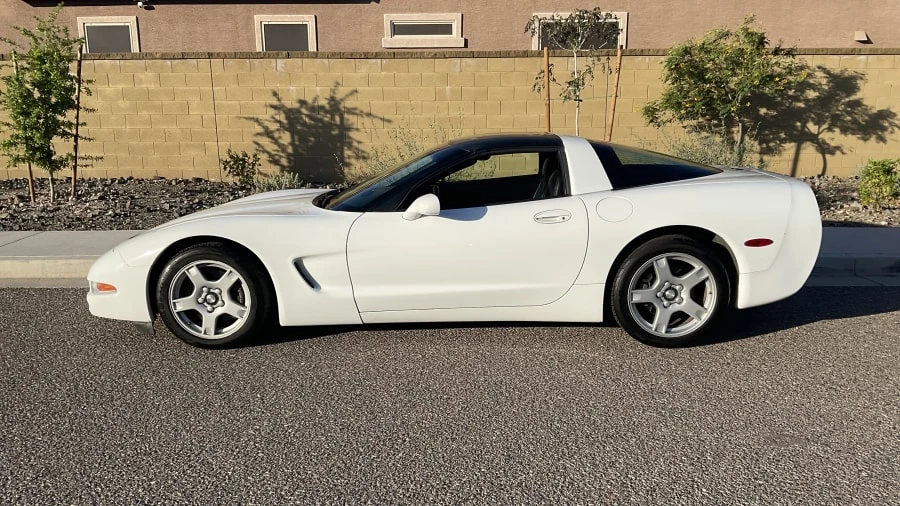 1997 Chevrolet Corvette C5 - Image 2 of 8