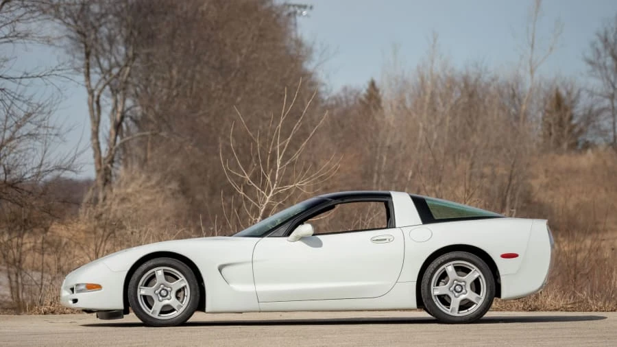 1997 Chevrolet Corvette C5 - Image 2 of 18