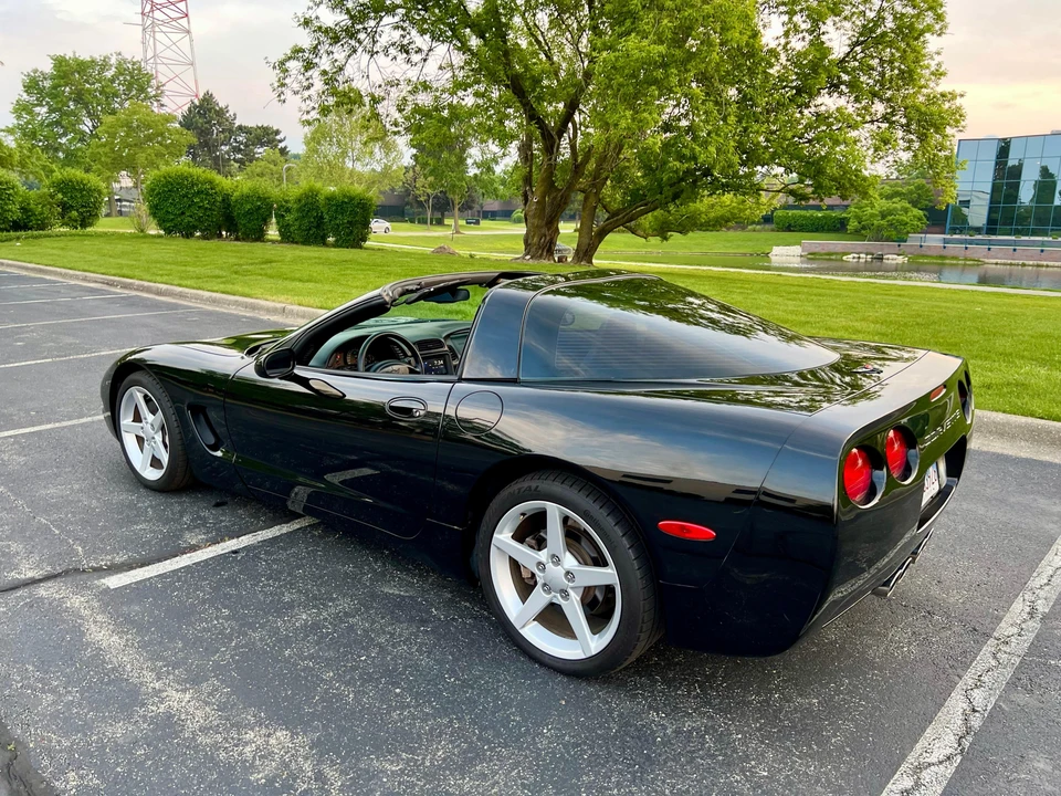 1997 Chevrolet Corvette C5 - Image 8 of 31