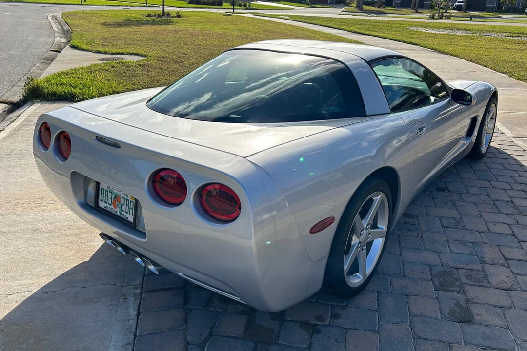 1997 Chevrolet Corvette C5 - Image 4 of 31