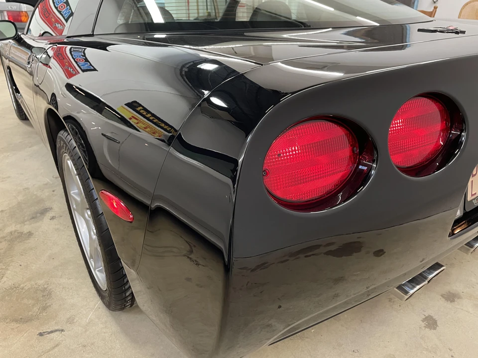 1997 Chevrolet Corvette C5 - Image 17 of 31