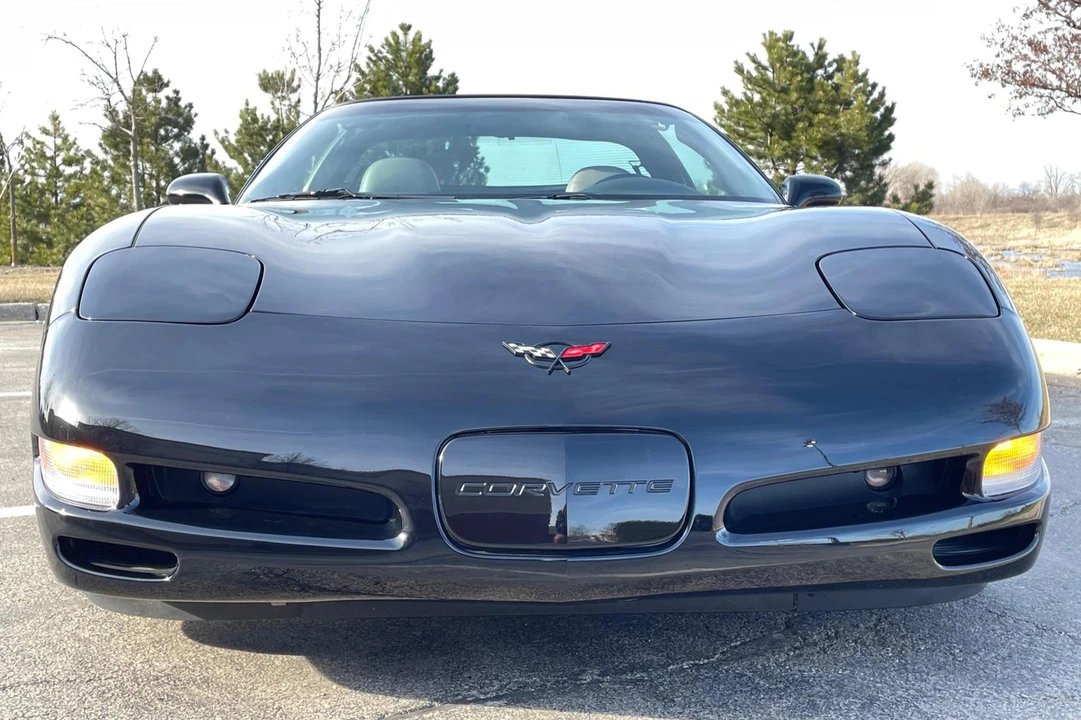 1997 Chevrolet Corvette C5 - Image 2 of 31