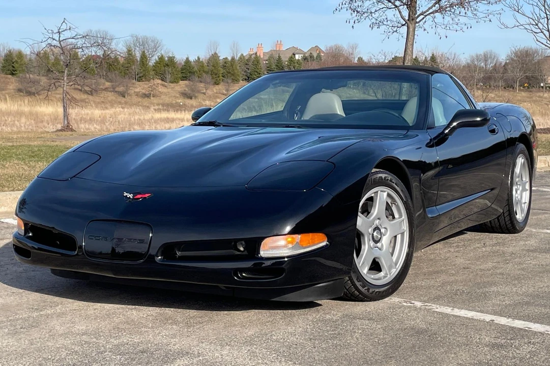 1997 Chevrolet Corvette C5 - Image 3 of 31