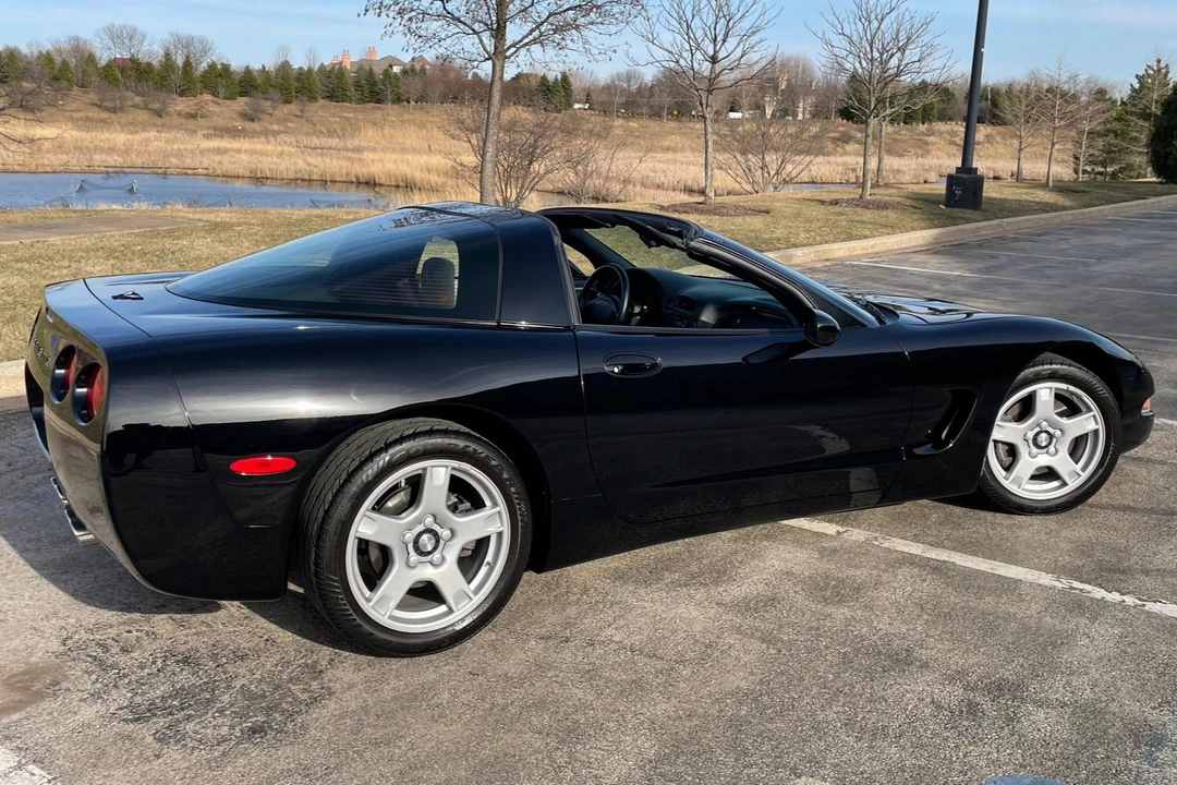 1997 Chevrolet Corvette C5 - Image 5 of 31
