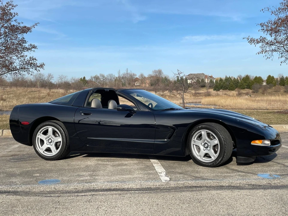 1997 Chevrolet Corvette C5 - Image 10 of 31