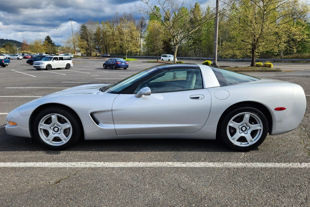 1997 Chevrolet Corvette C5 - Image 3 of 31