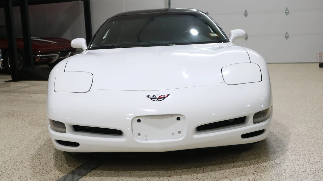1997 Chevrolet Corvette C5 - Image 5 of 31