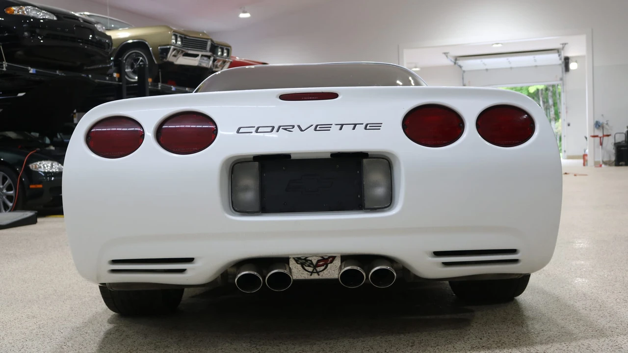 1997 Chevrolet Corvette C5 - Image 19 of 31