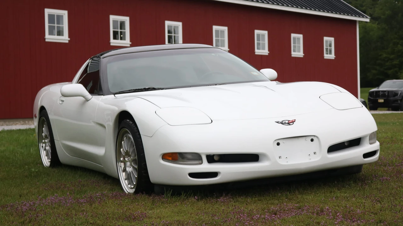1997 Chevrolet Corvette C5 - Image 10 of 31
