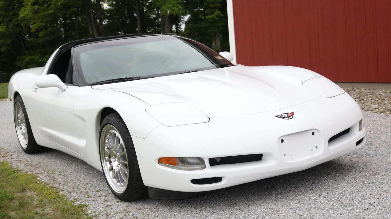 1997 Chevrolet Corvette C5 - Image 11 of 31