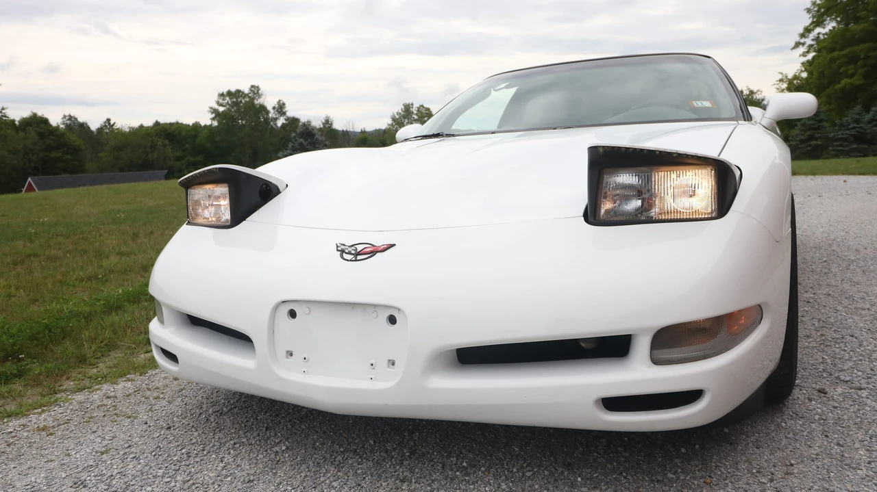 1997 Chevrolet Corvette C5 - Image 4 of 31