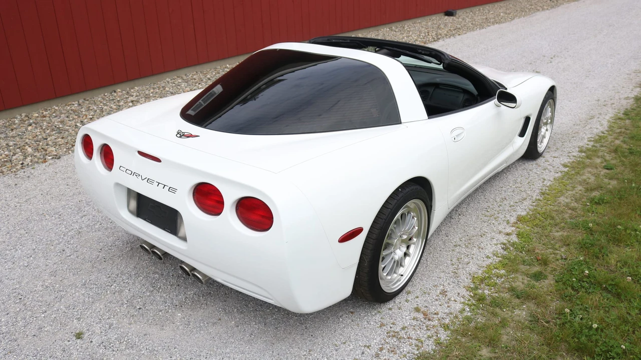 1997 Chevrolet Corvette C5 - Image 17 of 31