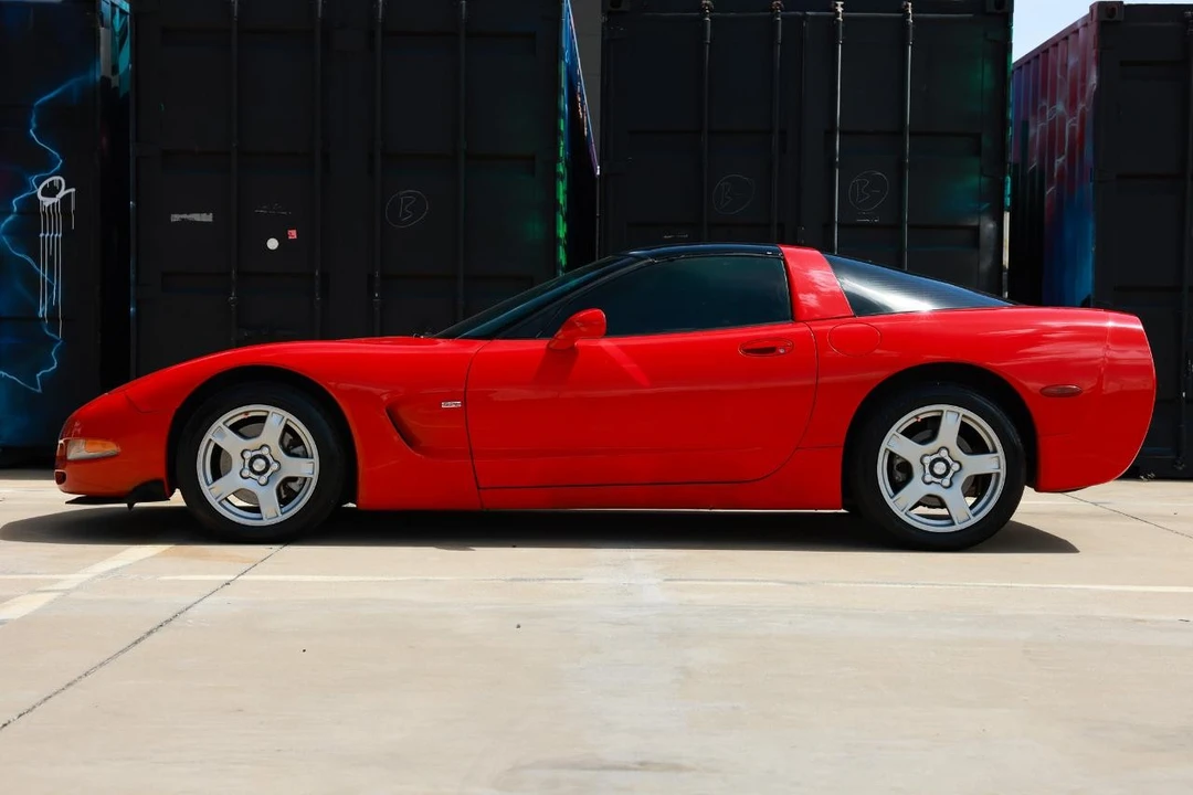 1997 Chevrolet Corvette C5 - Image 5 of 31