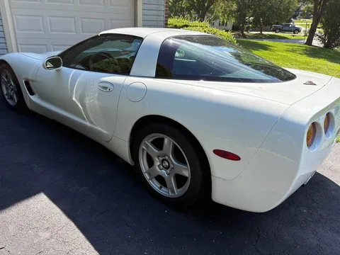 1997 Chevrolet Corvette C5 - Image 3 of 10
