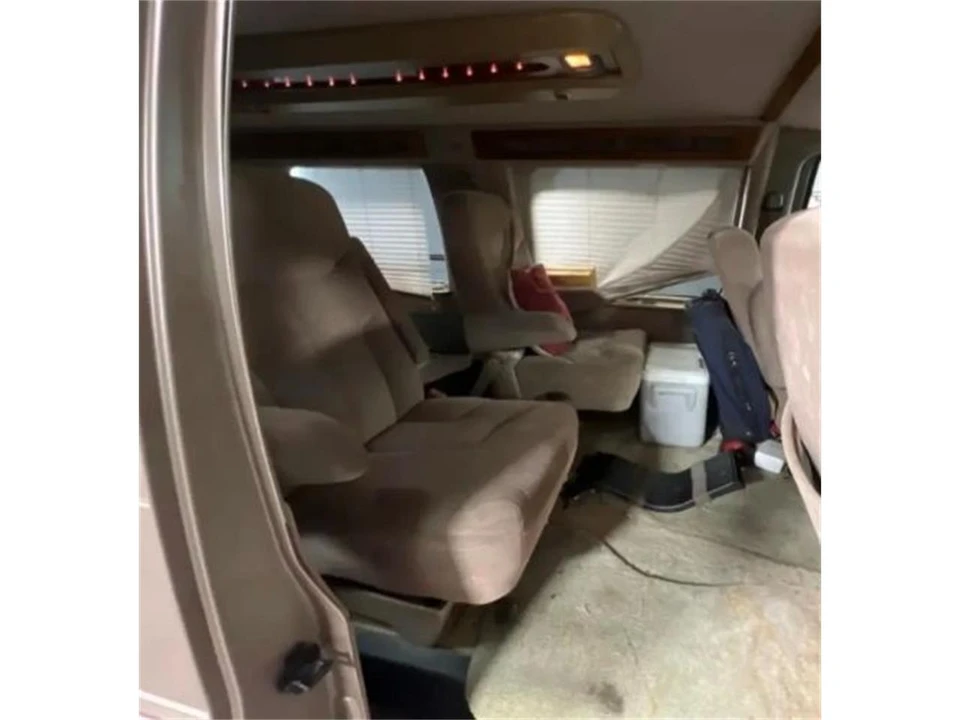 1997 Chevrolet Express - Image 2 of 5