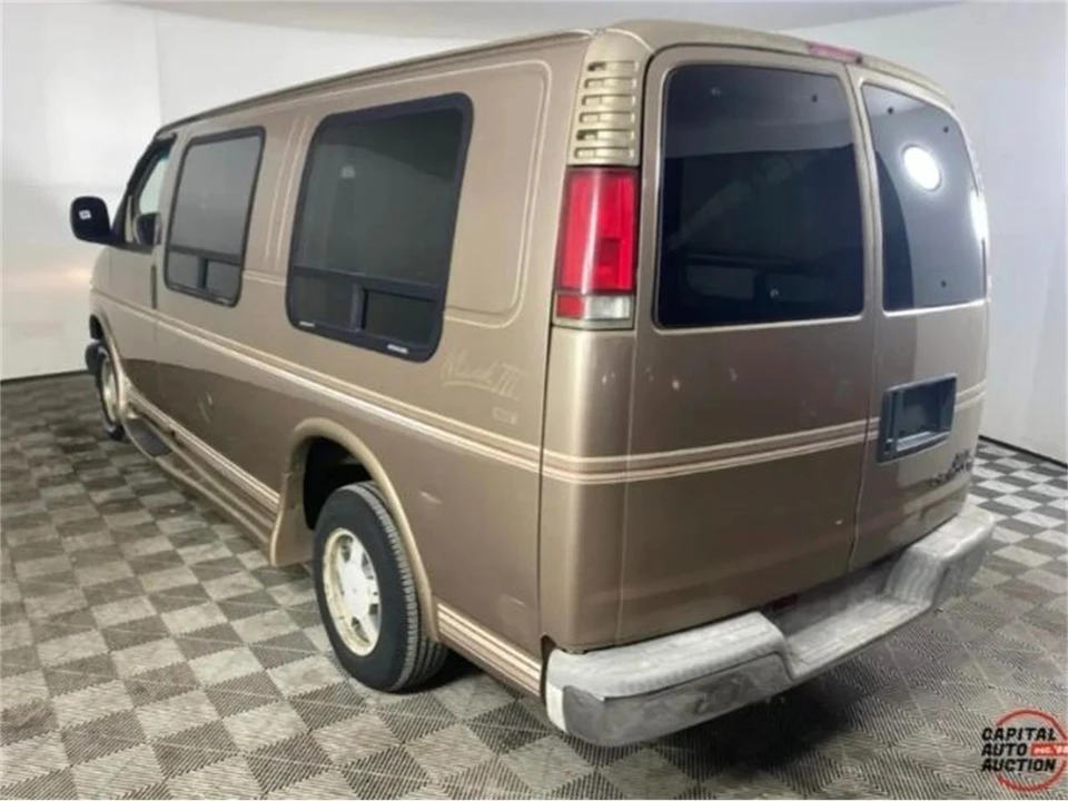 1997 Chevrolet Express - Image 4 of 5