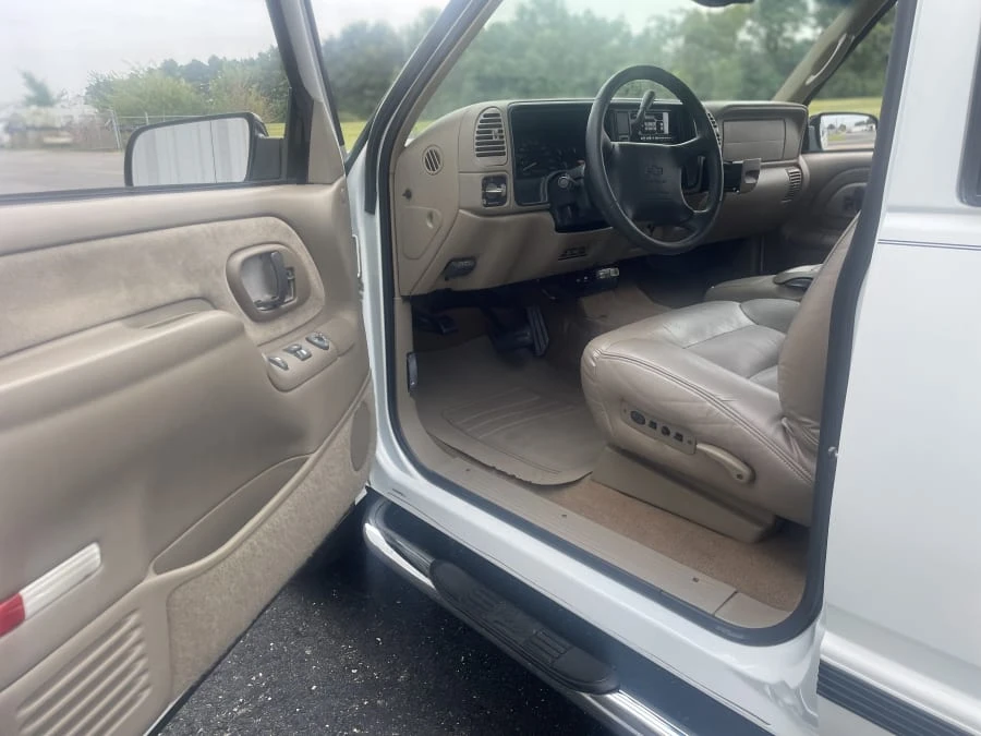 1997 Chevrolet C/K 4th Gen - Image 4 of 5