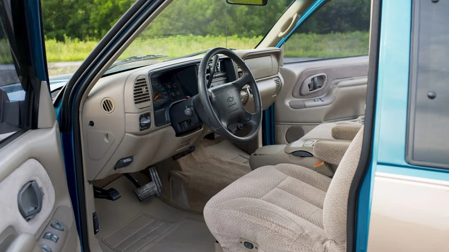 1997 Chevrolet C/K 4th Gen - Image 4 of 12