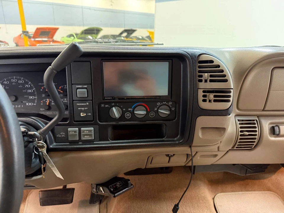 1997 Chevrolet C/K 4th Gen - Image 18 of 21