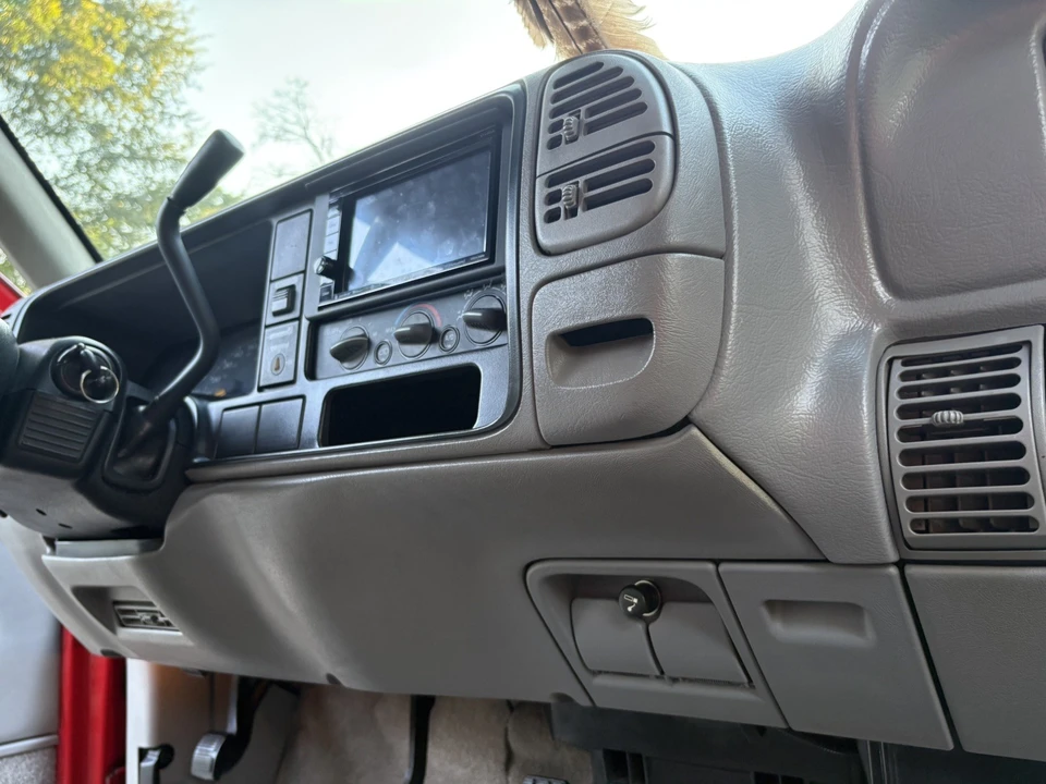 1997 Chevrolet C/K 4th Gen - Image 26 of 31