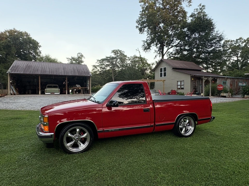 1997 Chevrolet C/K 4th Gen - Image 2 of 31