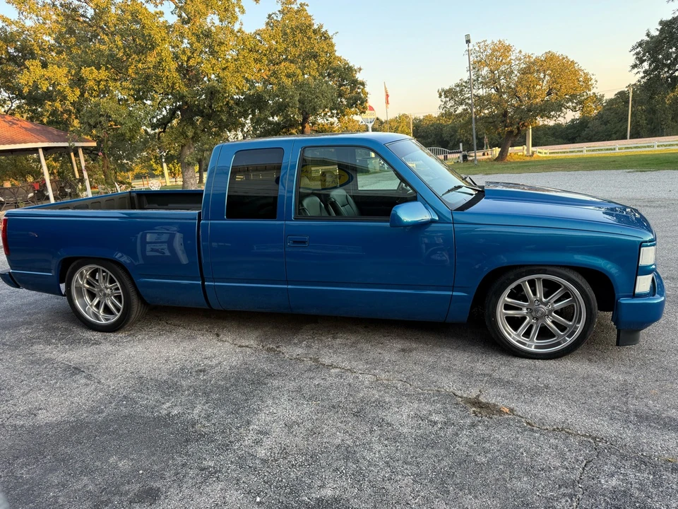 1997 Chevrolet C/K 4th Gen - Image 4 of 21