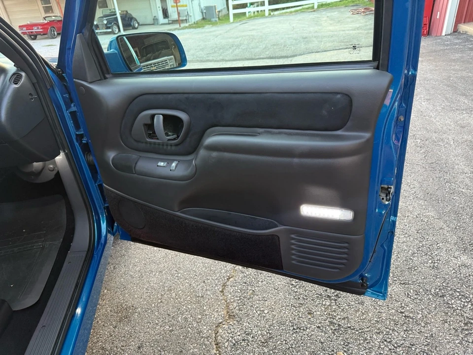1997 Chevrolet C/K 4th Gen - Image 17 of 21