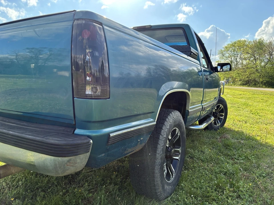 1997 Chevrolet C/K 4th Gen - Image 5 of 13