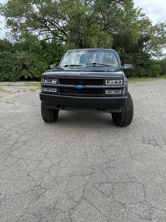 1997 Chevrolet C/K 4th Gen - Image 2 of 11