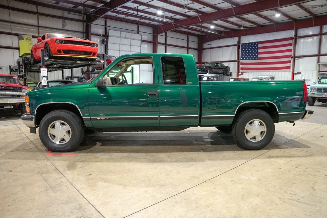 1997 Chevrolet C/K 4th Gen - Image 4 of 31