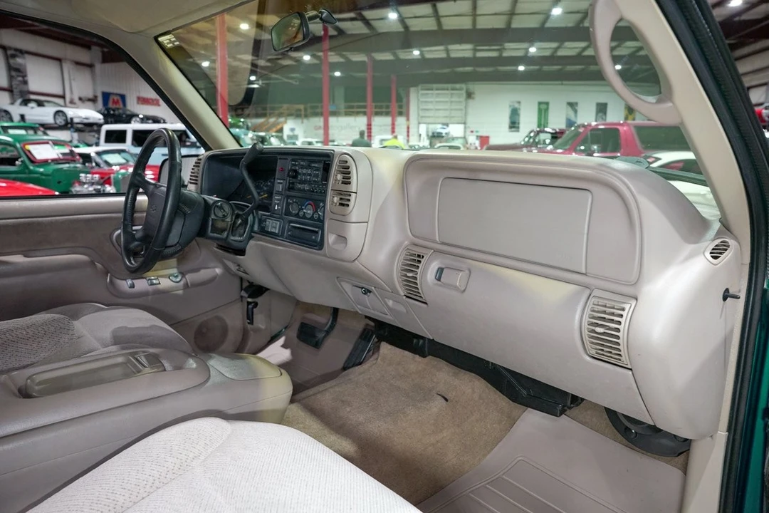 1997 Chevrolet C/K 4th Gen - Image 19 of 31