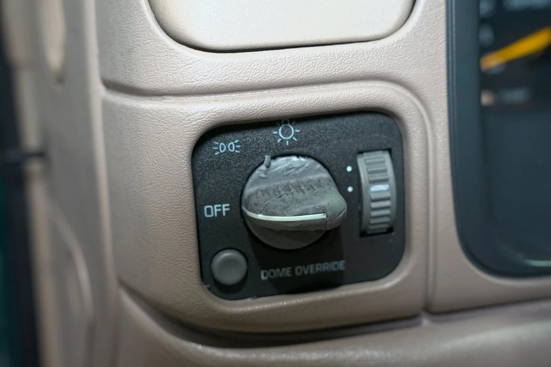 1997 Chevrolet C/K 4th Gen - Image 26 of 31