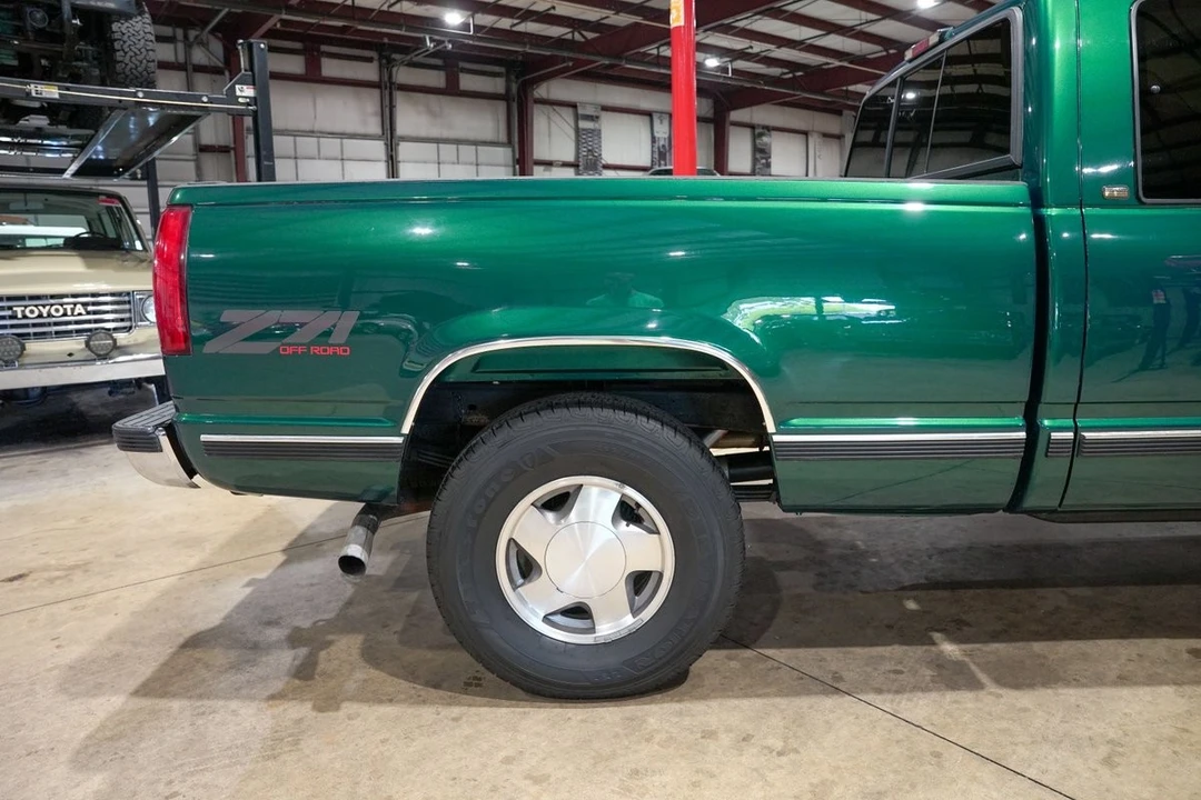 1997 Chevrolet C/K 4th Gen - Image 9 of 31