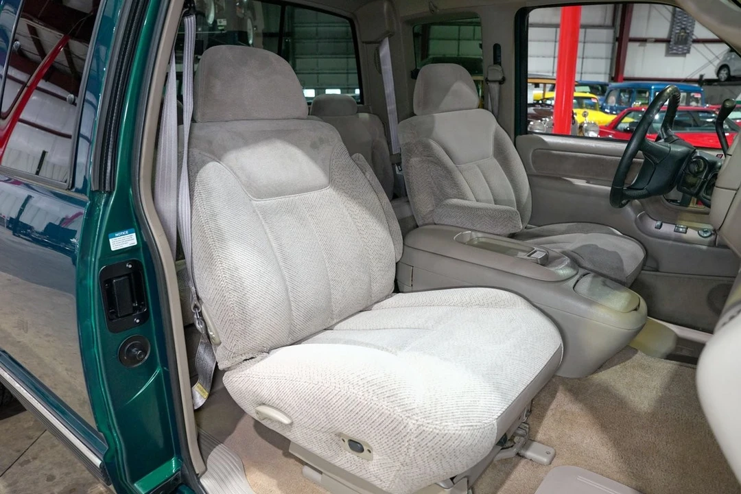 1997 Chevrolet C/K 4th Gen - Image 20 of 31