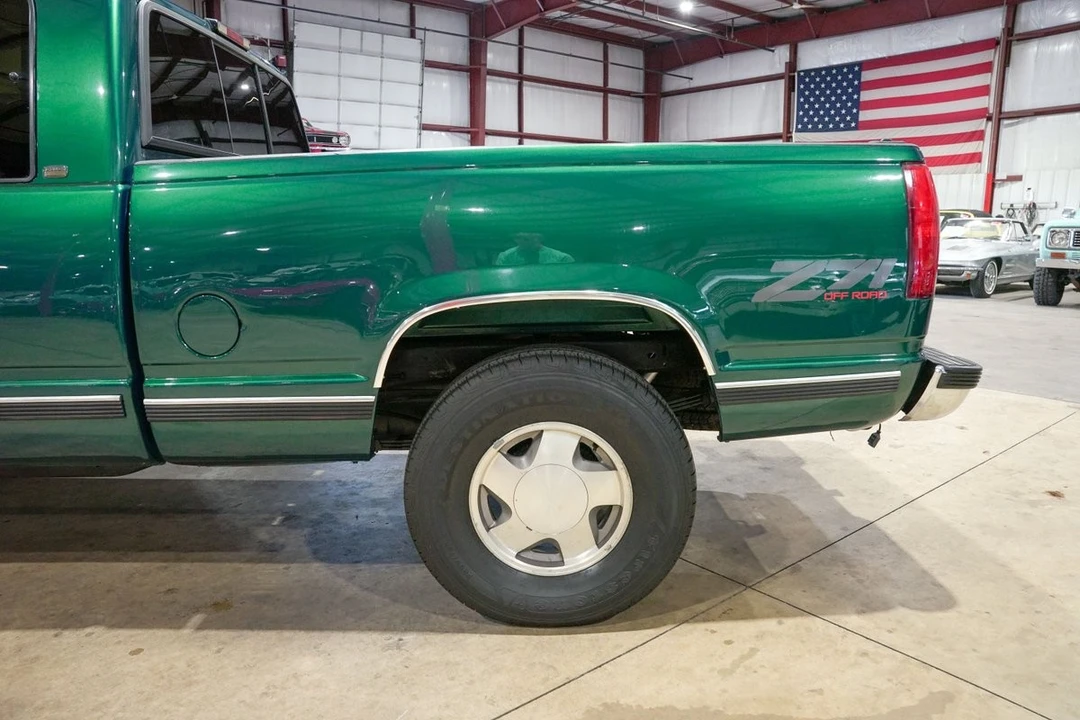 1997 Chevrolet C/K 4th Gen - Image 5 of 31