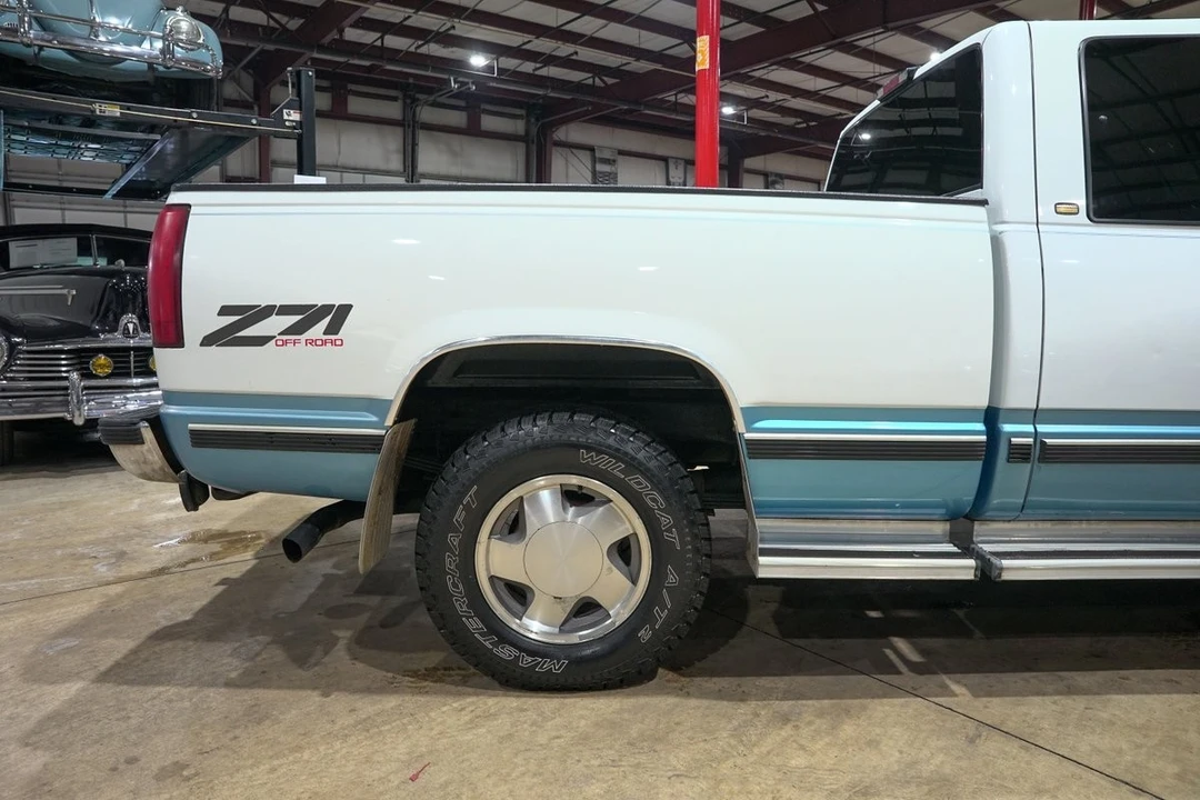 1997 Chevrolet C/K 4th Gen - Image 9 of 12