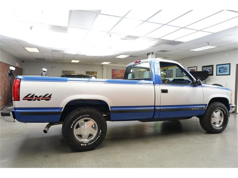1997 Chevrolet C/K 4th Gen - Image 8 of 31
