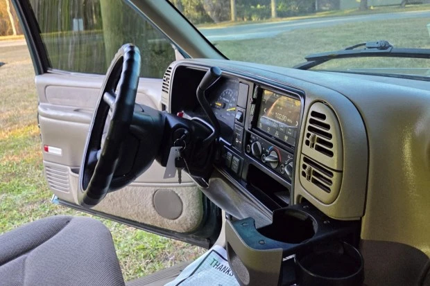 1997 Chevrolet C/K 4th Gen - Image 5 of 7