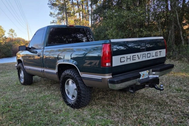 1997 Chevrolet C/K 4th Gen - Image 2 of 7
