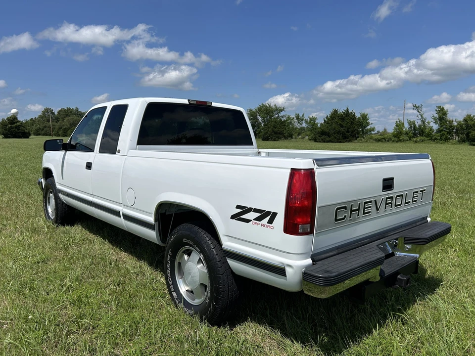 1997 Chevrolet C/K 4th Gen - Image 11 of 31