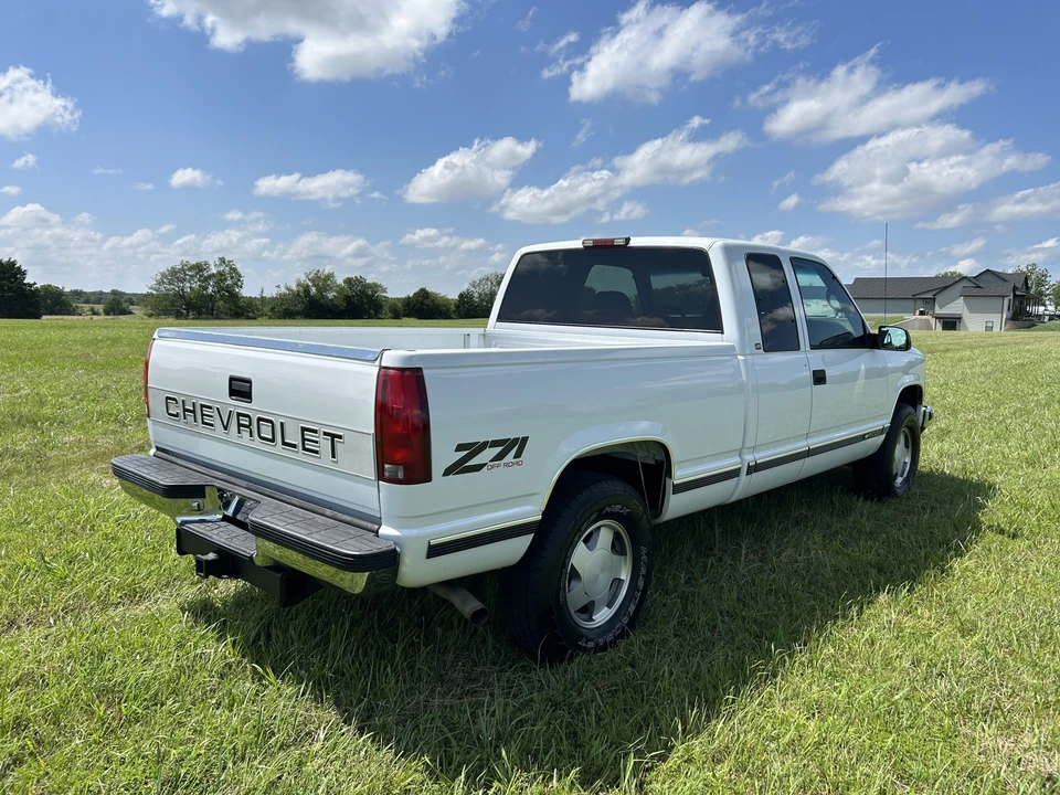 1997 Chevrolet C/K 4th Gen - Image 8 of 31