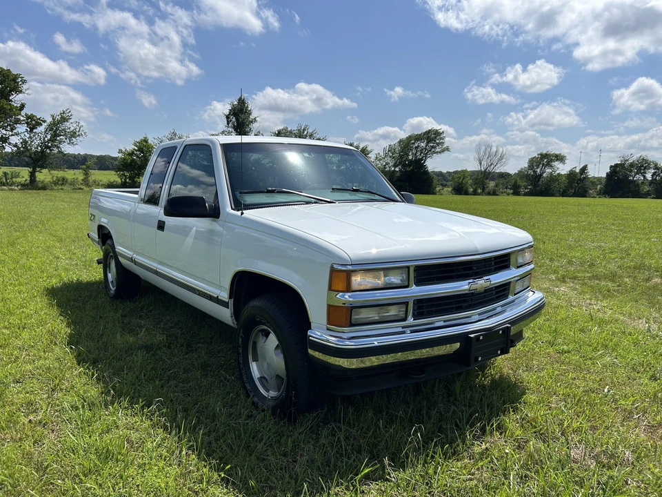 1997 Chevrolet C/K 4th Gen - Image 6 of 31