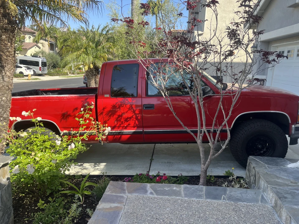 1997 Chevrolet Silverado - Image 11 of 31
