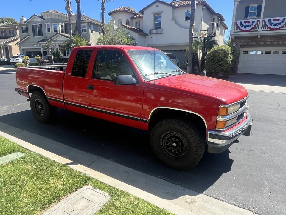 1997 Chevrolet Silverado - Image 12 of 31