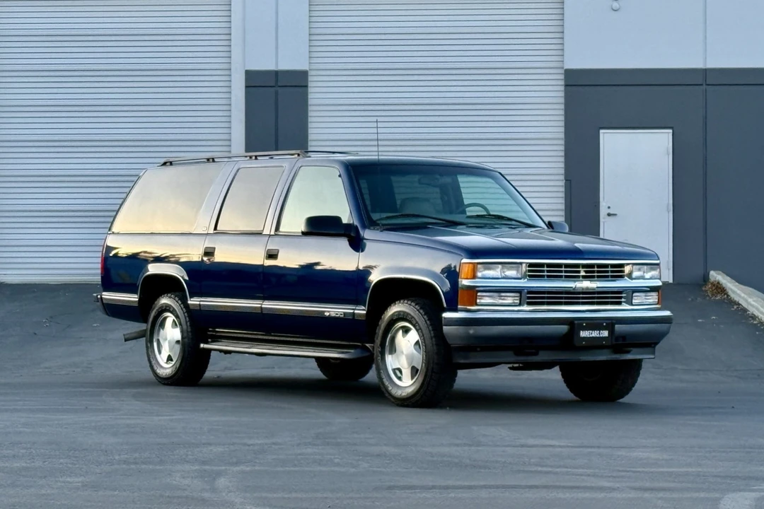 1997 Chevrolet Suburban 8th Gen - Image 3 of 7