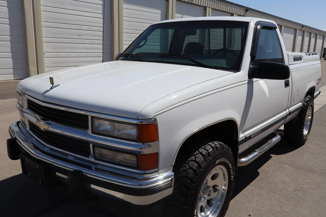 1997 Chevrolet C/K 4th Gen - Image 4 of 31