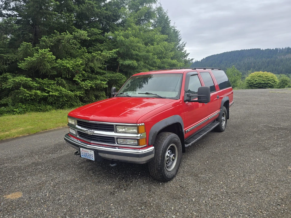 1997 Chevrolet Suburban 8th Gen - Image 5 of 31