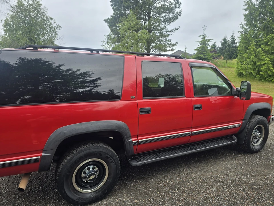 1997 Chevrolet Suburban 8th Gen - Image 16 of 31